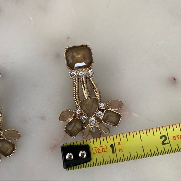 J Crew bold & gorgeous style earrings!! Neutral go with everything col… - Picture 5 of 8